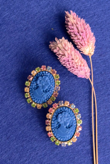 POMPADOUR PUCE EARRINGS